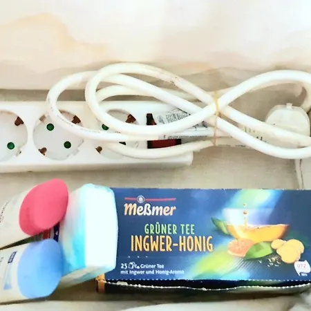 Appartement In Center Halle With Shared Bathroom & Kitchen - Free Wifi & Ground Floor